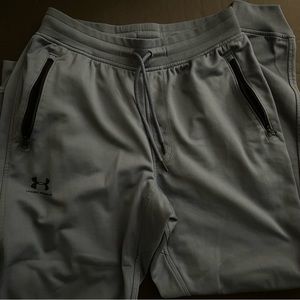 Under Armour Tapered Joggers